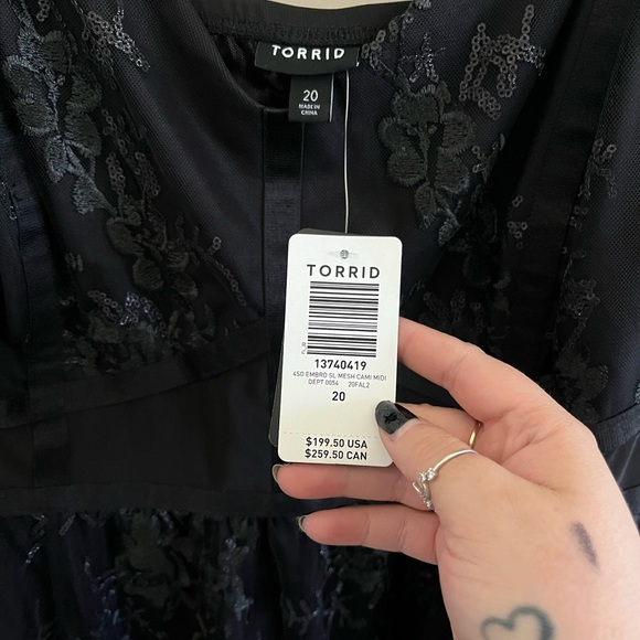 Torrid black formal dress - Picture 3 of 6